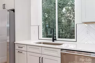 2501 Elon St, Charlotte, NC 28208 - Photo 21