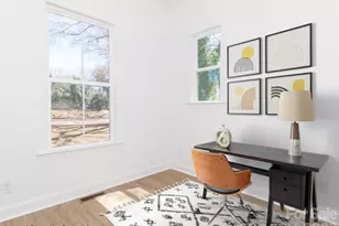 2501 Elon St, Charlotte, NC 28208 - Photo 5