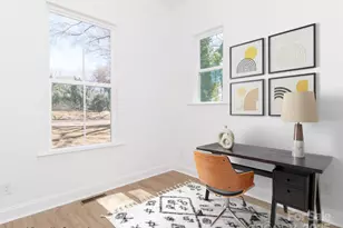 2501 Elon St, Charlotte, NC 28208 - Photo 5