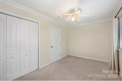 1218 Green Oaks Lane #E, Charlotte, NC 28205 - Photo 19