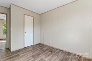 5989 Kaylas Ridge Rd, Connelly Springs, NC 28612 - Photo 25