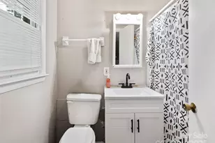 621 A B C & 623 Price Rd, Hendersonville, NC 28739 - Photo 7