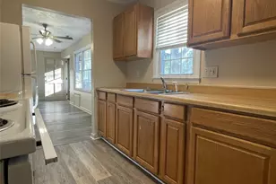 621 A B C & 623 Price Rd, Hendersonville, NC 28739 - Photo 21