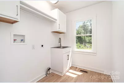 504 N Hawthorne Street, Mount Holly, NC 28120 - Photo 9