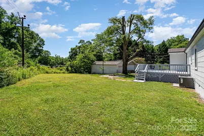 504 N Hawthorne Street, Mount Holly, NC 28120 - Photo 19
