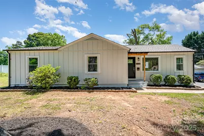 504 N Hawthorne Street, Mount Holly, NC 28120 - Photo 1