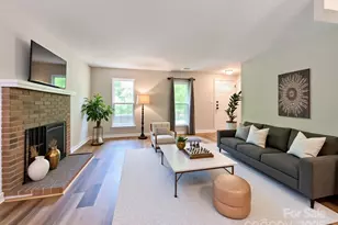 2113 Killarney Pl, Charlotte, NC 28262 - Photo 3