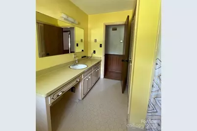 1926 Bud Arthur Bridge Road, Spartanburg, SC 29307 - Photo 9