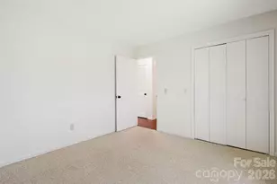 28 Capri Ln, Hendersonville, NC 28792 - Photo 23