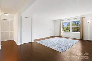 28 Capri Ln, Hendersonville, NC 28792 - Photo 9