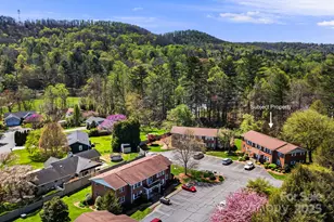 28 Capri Ln, Hendersonville, NC 28792 - Photo 31