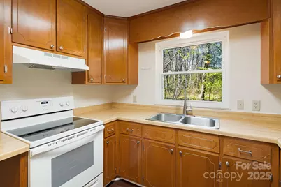 28 Capri Lane #3A, Hendersonville, NC 28792 - Photo 17