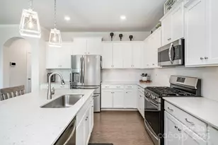 17502 Snug Harbor Rd, Charlotte, NC 28278 - Photo 15