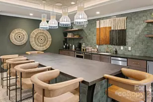 515 Royal Ct, Charlotte, NC 28202 - Photo 15