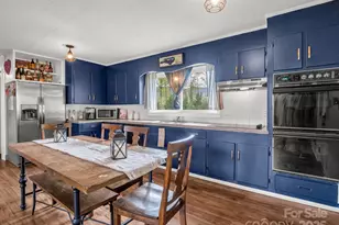 88 N Valley St, Marion, NC 28752 - Photo 9