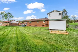 88 N Valley St, Marion, NC 28752 - Photo 33