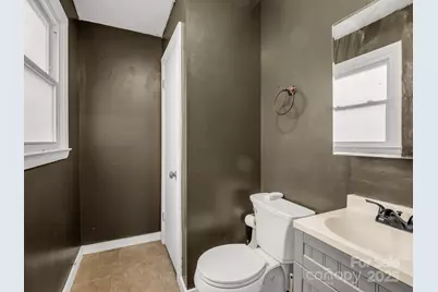 88 N Valley Street, Marion, NC 28752 - Photo 17