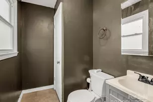 88 N Valley St, Marion, NC 28752 - Photo 17