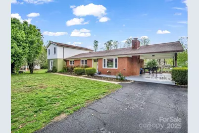 88 N Valley Street, Marion, NC 28752 - Photo 1