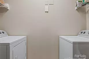 5 Farleigh St, Asheville, NC 28803 - Photo 19