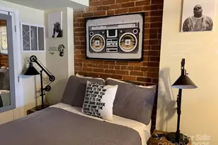 201 S Hoskins Rd, Charlotte, NC 28208 - Photo 9