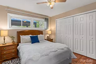 184 Aurora Dr, Asheville, NC 28805 - Photo 17