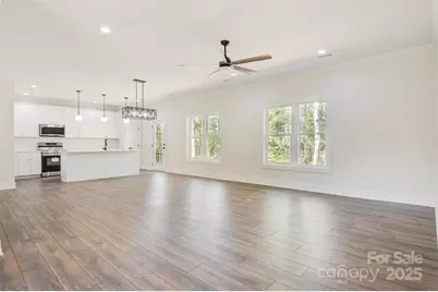 9165 Cherokee Drive, Hickory, NC 28601 - Photo 5