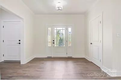 9165 Cherokee Drive, Hickory, NC 28601 - Photo 11