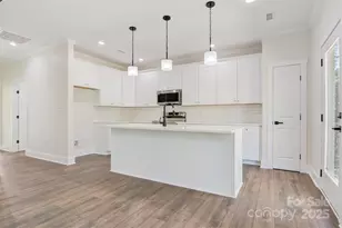 9165 Cherokee Dr, Hickory, NC 28601 - Photo 17