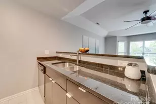 517 N Graham St, Charlotte, NC 28202 - Photo 13