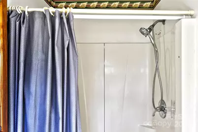 106 Chapel Street, Spruce Pine, NC 28777 - Photo 23