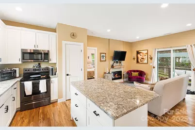 180 Moody Avenue, Candler, NC 28715 - Photo 15