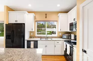 180 Moody Ave, Candler, NC 28715 - Photo 13