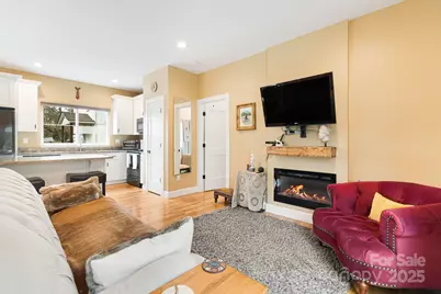 180 Moody Avenue, Candler, NC 28715 - Photo 7