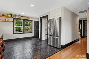 2701 Old North Sharon Amity Rd, Charlotte, NC 28205 - Photo 9