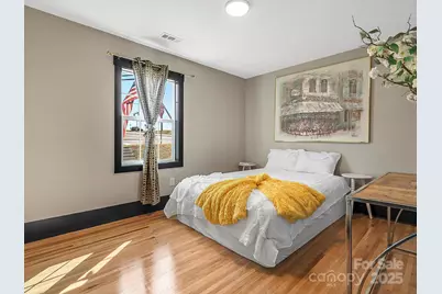 2701 Old North Sharon Amity Road, Charlotte, NC 28205 - Photo 15