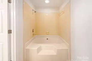 7116 Winery Ln, Charlotte, NC 28227 - Photo 17