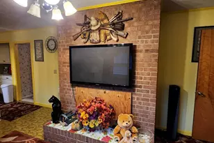 406 S Caldwell Ave, Newton, NC 28658 - Photo 39