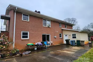 406 S Caldwell Ave, Newton, NC 28658 - Photo 3