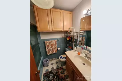 406 S Caldwell Avenue, Newton, NC 28658 - Photo 41