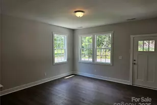 139 Brooks Cove Rd, Black Mountain, NC 28711 - Photo 3