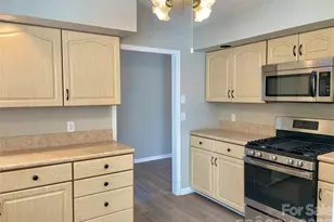 23 St Andrews Dr, Etowah, NC 28729 - Photo 15