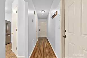 802 Parkway Vista Dr, Asheville, NC 28805 - Photo 5