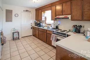 1368 Cajah Mountain Rd, Hudson, NC 28638 - Photo 27