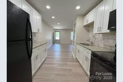 19612 Oak Street #7, Cornelius, NC 28031 - Photo 5