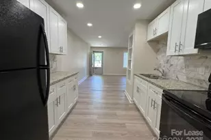 19612 Oak St, Cornelius, NC 28031 - Photo 5