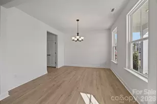 124 Canary Ln, Mooresville, NC 28115 - Photo 5