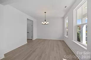 124 Canary Ln, Mooresville, NC 28115 - Photo 3