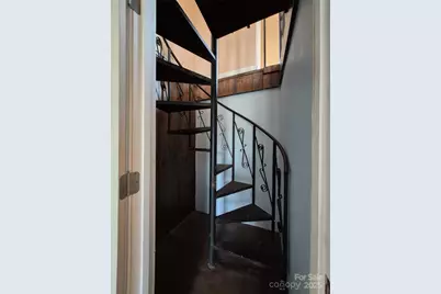 64 Round Top Road, Asheville, NC 28803 - Photo 17