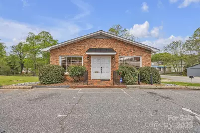 10 1st Avenue NW, Taylorsville, NC 28681 - Photo 1